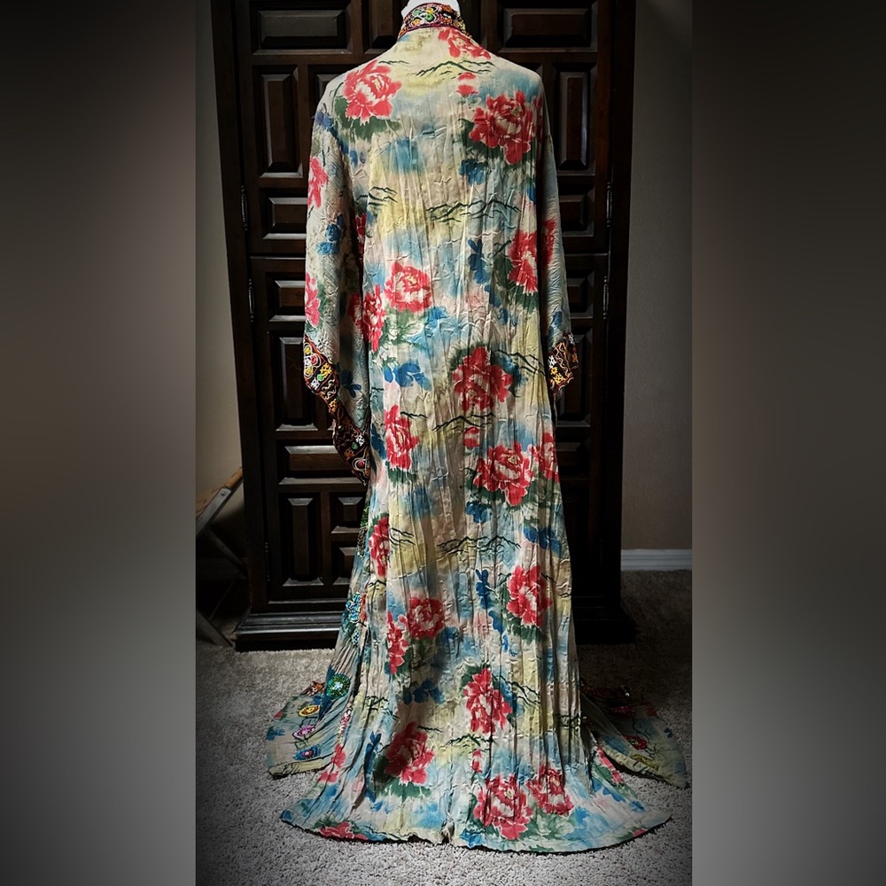 Magical Carpet Ride Kimono - Picture 8 of 12